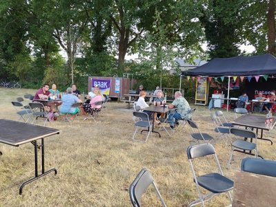 Speelnamiddag en Zomerbar